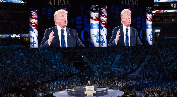 Trump Pauses Attack Plans Against Iran Amid Negotiations