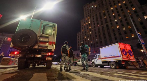 Explosion at Moscow Restaurant Kills Three, Injures Many